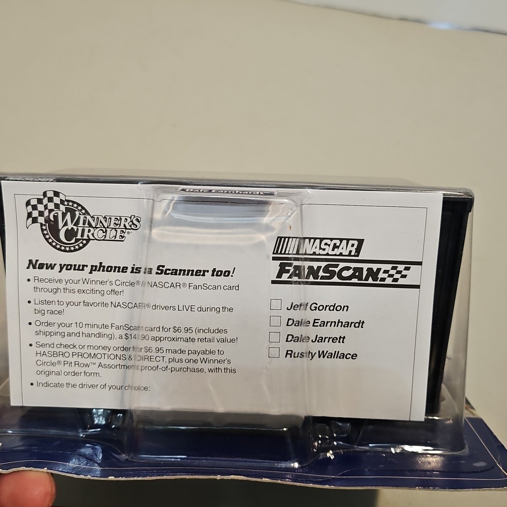 Dale Earnhardt #3 Bass Pro Shops Gold Winners Circle Pit Row 1:64 NASCAR Diecast - Picture 7 of 8